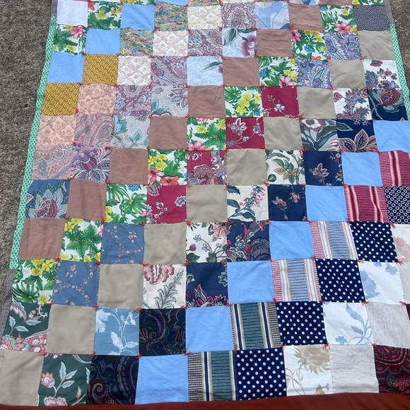 Mid Century Farmhouse Quilt - Picture 2 of 8